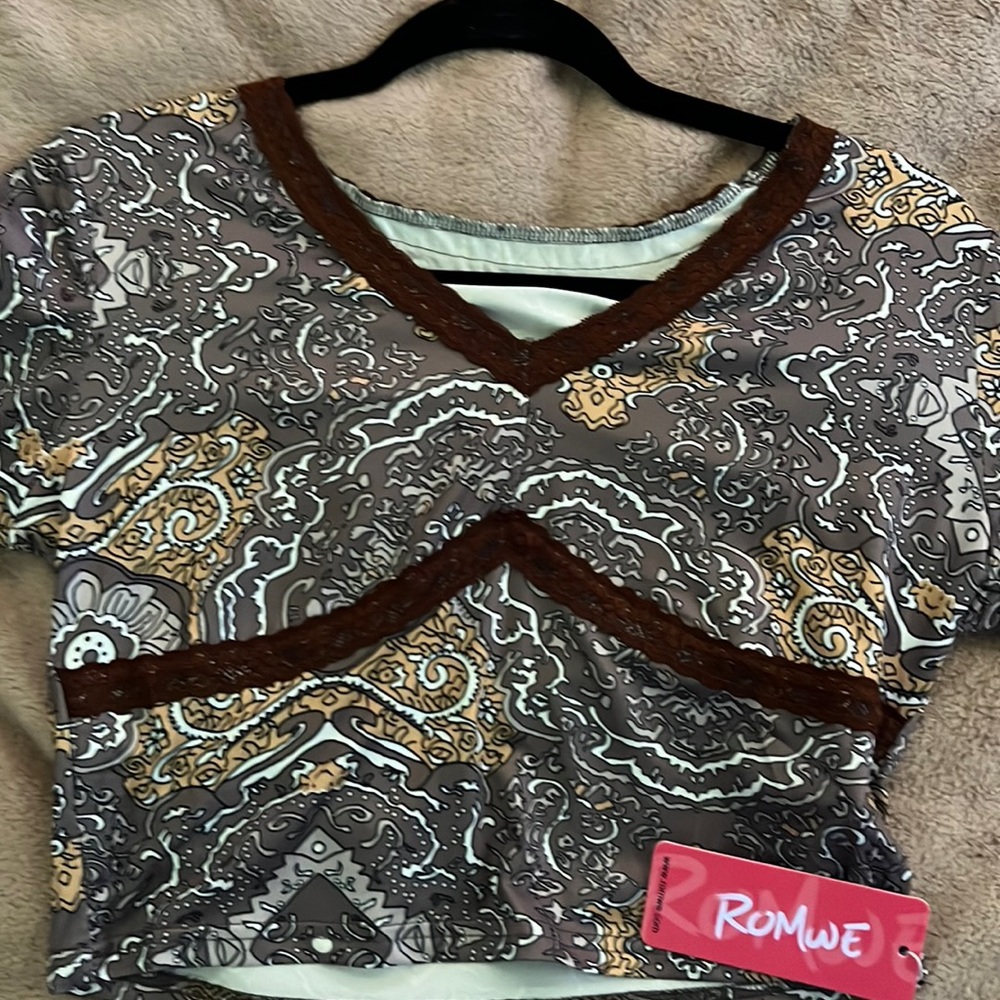Brown Long Sleeve Flare Top